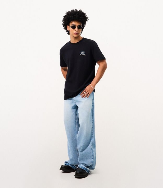 Remera Comfort en Algodón con Estampado de Carro 2