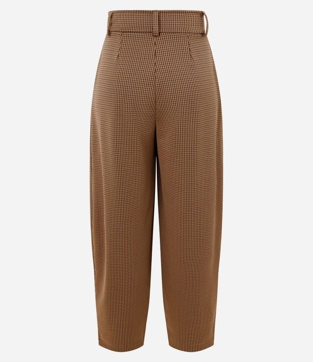 Pantalón Barrel en Punto Roma con Estampado de Cuadros 7