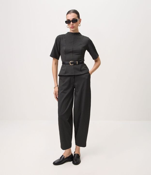 Pantalón Barrel con Estampado Raya de Tiza