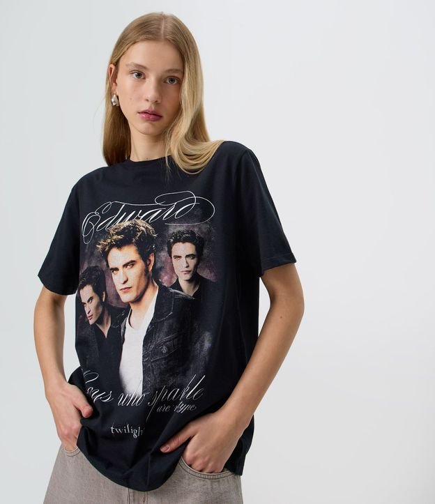 Remera en Algodón con Estampado Edward Cullen Crepúsculo con Purpurina Aplicada
