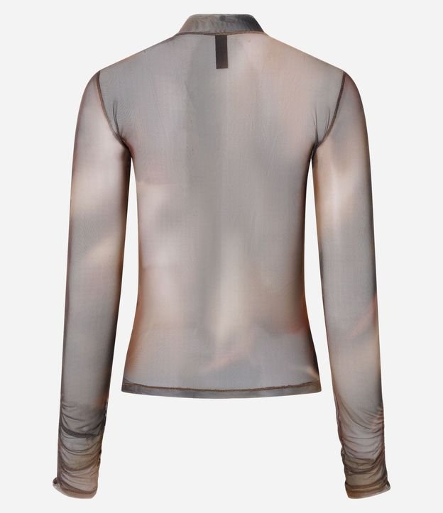 Blusa en Tule con Estampa Abstracta y Lettering "Requiem" Brilloso 8