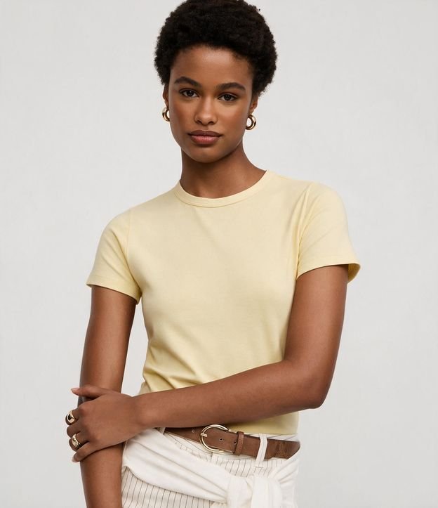 Blusa Slim Básica en Algodón Peruano con Cuello Redondo 2
