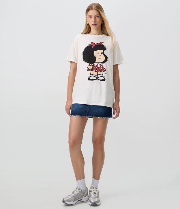 Remera en Algodón con Estampado Mafalda y Lettering Posterior 2