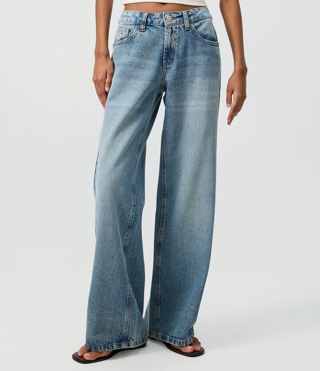 Pantalón Wide en Jeans con Tiro Bajo y Bolsillos 2