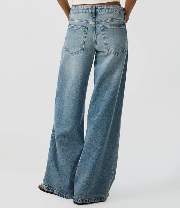 Pantalón Wide en Jeans con Tiro Bajo y Bolsillos 4
