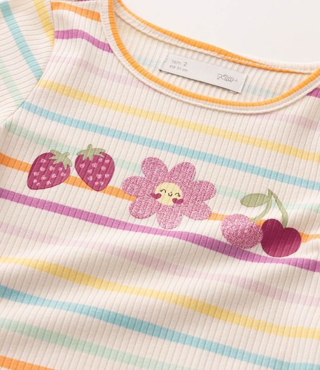 Remera Infantil en Algodón Estampa de Frutillas y Flor - Talle 1 a 6 años 7