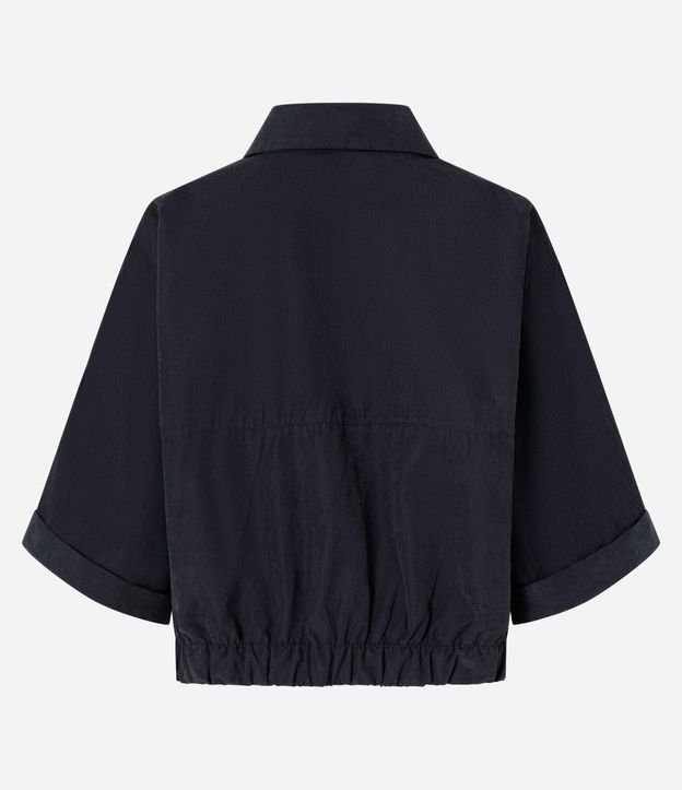 Camisa con Bajo Ajustada y Mangas Dobladas 2