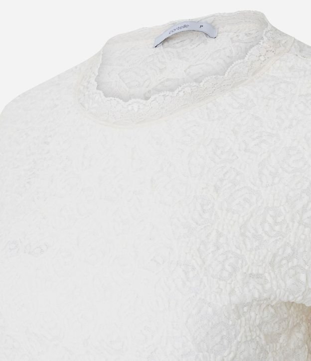 Blusa en Encaje con Bajo Asimétrico 6