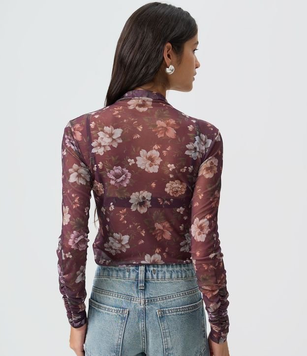 Blusa en Tule Floral con Transparencia y Fruncido en los Puños 4