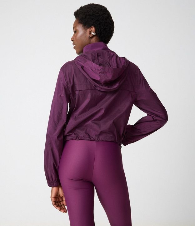 Campera Corta Viento Cropped Deportiva con Saco 3