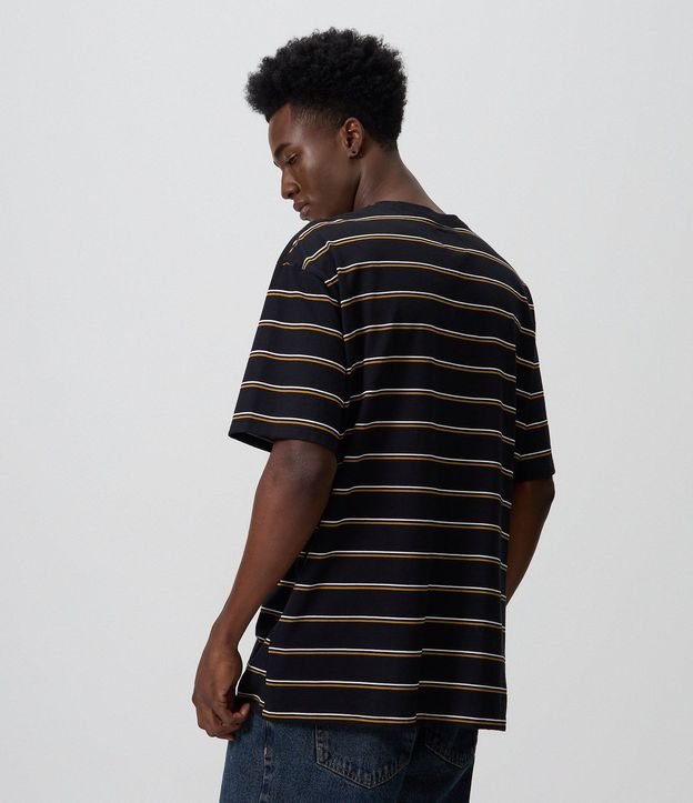 Remera Relaxed en Algodón con Rayas Finas y Bordado 3