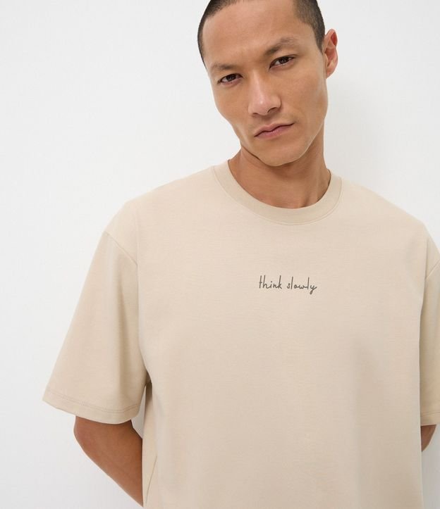 Remera Boxy en Algodón con Lettering Bordado 4