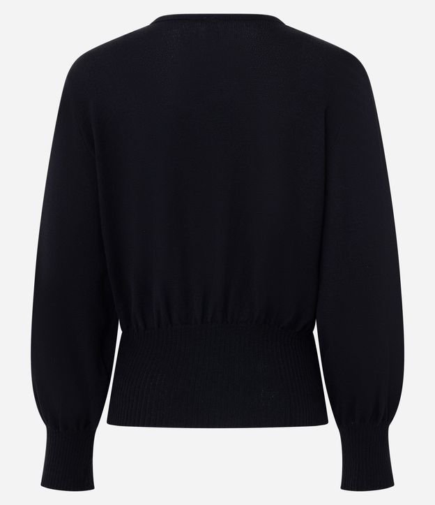 Blusa en Punto con Escote V Profundo 8