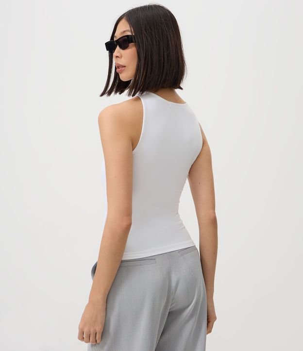 Blusa en Poliamida con Cuello Redondo 4