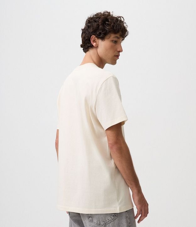 Remera Comfort en Algodón con Estampa de Ícones de Vasos 3