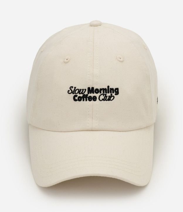 Gorra en Sarga con Aba Curva y Bordado Lettering 2