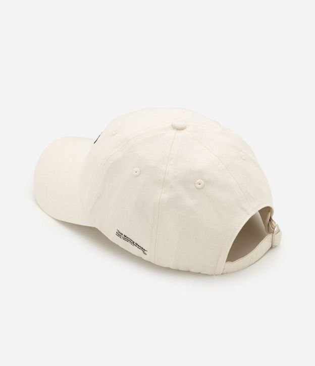 Gorra en Sarga con Aba Curva y Bordado Lettering 3