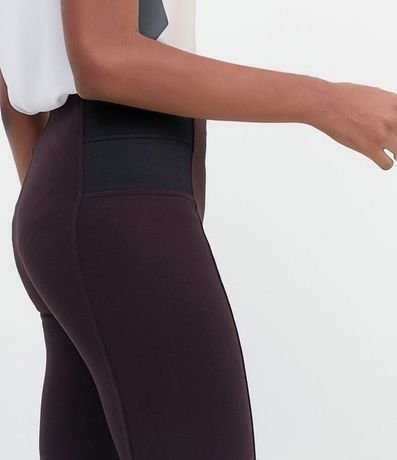 Pantalón Legging en Ponto Roma con Elastico Lateral 4