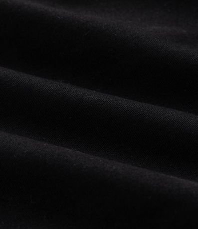 Bermuda Básica de Sarga 8