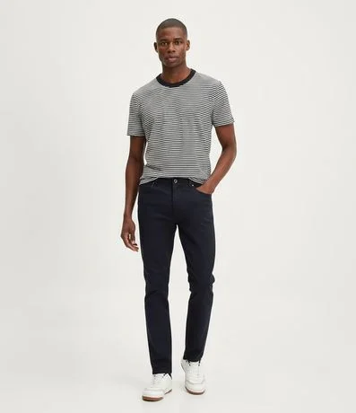 Pantalón Slim Básico en Sarga con Bolsillos