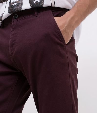 Pantalón Slim Básico en Sarga con Bolsillos 3