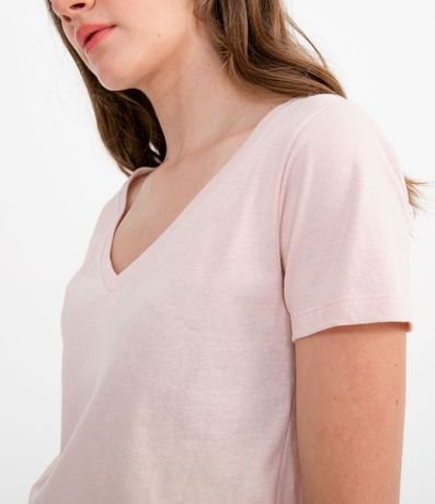 Remera en Algodón con Cuello V y Manga corta 2