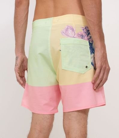 Bermuda con Estampa de Anana en la Lateral 2