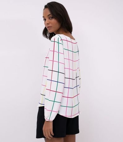 Blusa Femenina en Crepe a Cuadrillé con Ajuste 2