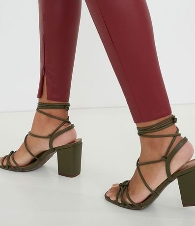 Pantalón Legging Liso en PU 5