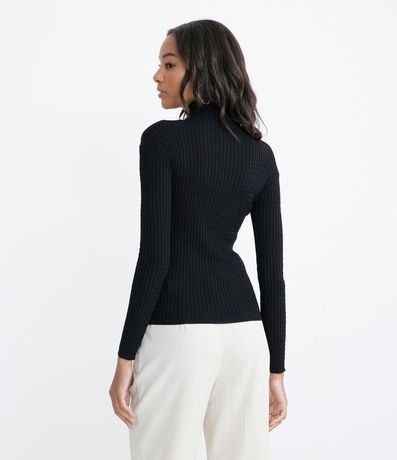 Blusa Cuello Alto en Tejido de Punto con Puntos Diferentes 2