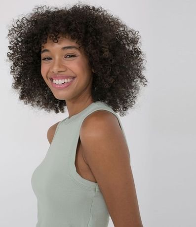Blusa Cropped sin Manga en Ribana con Cuello Redondo 3