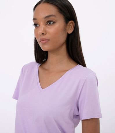 Blusa Básica en Viscosa con Escote V 3