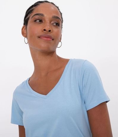 Blusa Básica en Algodón con Escote V y Manga Corta 3