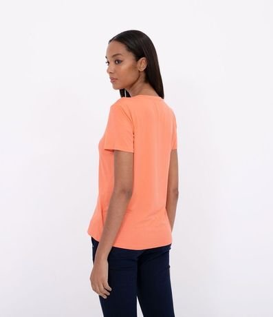 Blusa Básica en Viscosa con Escote V 2
