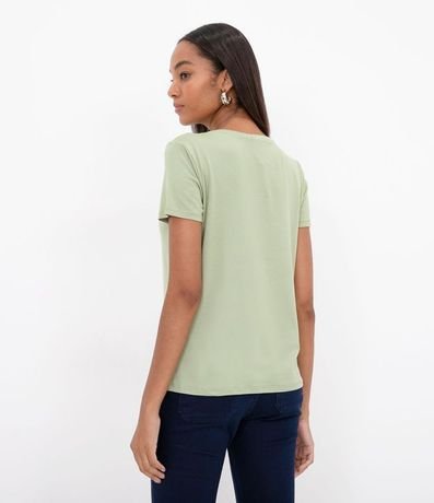 Blusa Básica en Viscosa con Escote V 2