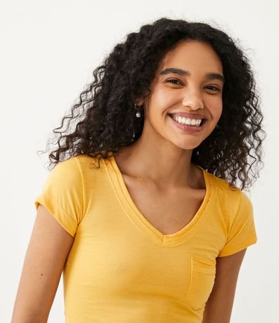 Blusa Básica en Algodón con Manga Corta y Bolsillo Pequeño 4
