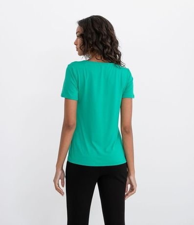 Blusa Básica en Viscosa con Escote V 2