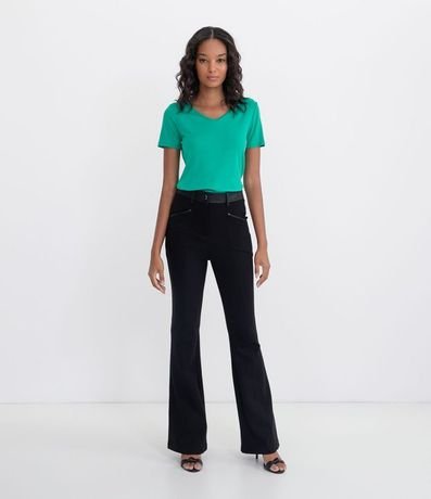Blusa Básica en Viscosa con Escote V 4