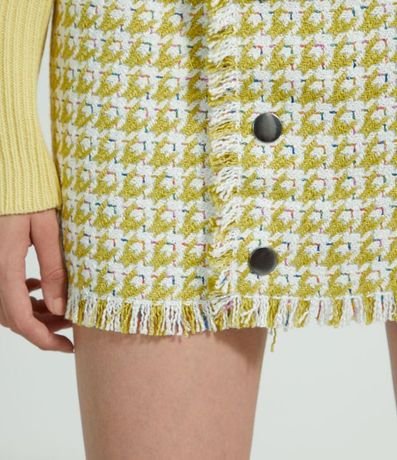 Pollera Corta en Tweed con Botones Frontales 3