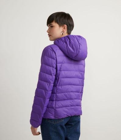 Campera Ultra Ligera en Poliamida con Capucha y Gomos 2
