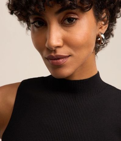 Blusa Musculosa Básica de Punto con Cuello Alto 3