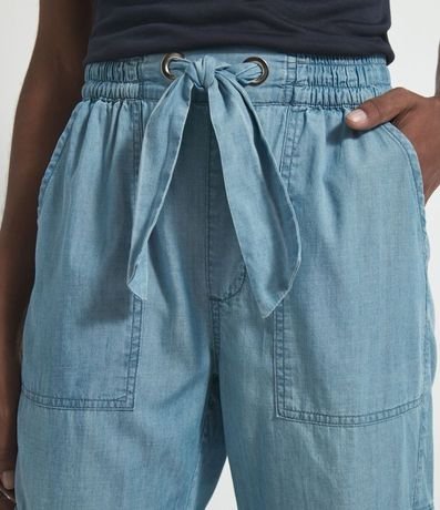 Pantalón Cargo en Liocel con Amarre en la Cintura y en la Barra 3