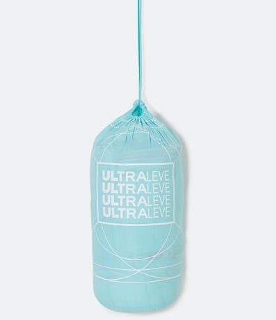 Campera Ultra Ligera en Poliamida con Capucha y Gomos 9