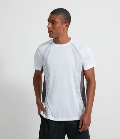 Camiseta Esportiva com Estampa Geométrica 1