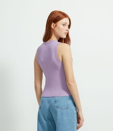 Blusa Cropped sin Manga en Ribana con Cuello Redondo 1