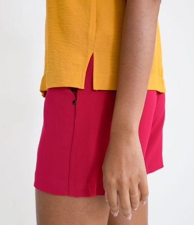 Blusa con Aberturas y Detalles de Pespuntes 5