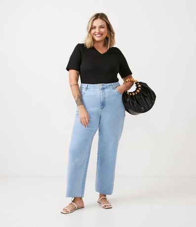 Blusa Básica en Algodón con Cuello V Curve & Plus Size 2