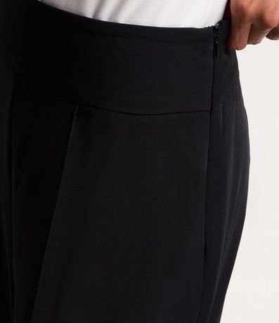 Pantalón Pantalona en Crepe con Recorte y Costura Contrastante en la Cintura 4