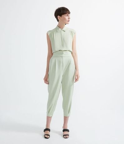 Pantalón Clochard en Crepe com Pliegas Frontales y Bolsillo Cutillo 6