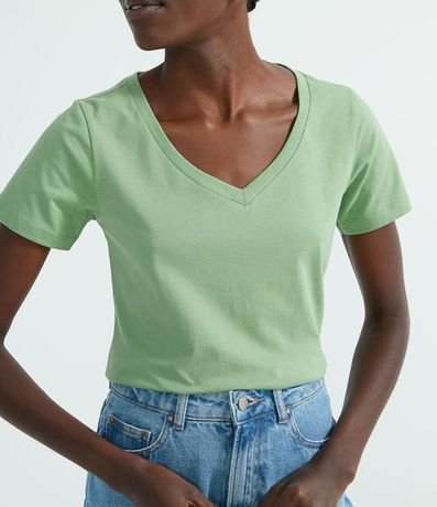 Remera en Algodón con Cuello V y Manga corta 2